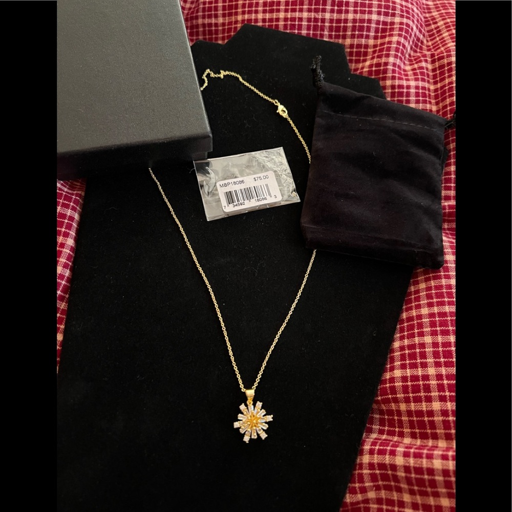 Crystal Star Necklace. New